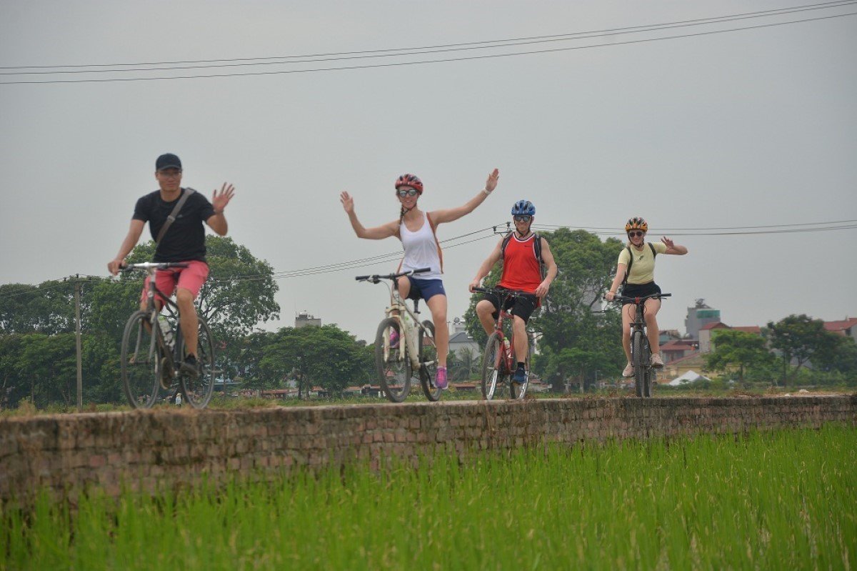 Electric Bike Tour Hanoi Co Loa Citadel 1 Day